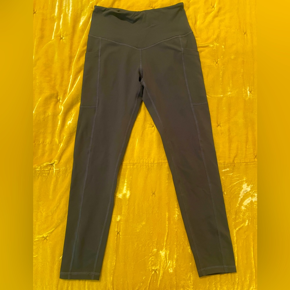 Born Primitive Rise & Grind Capris (Tactical Green) S